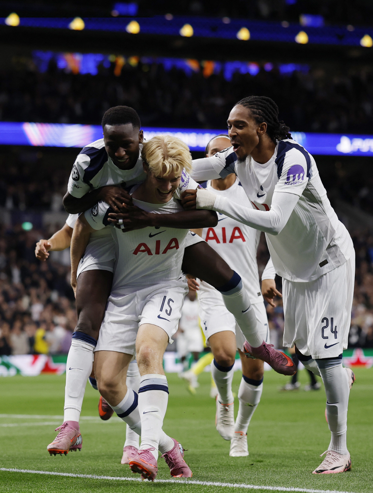'EPL 최고 속도' 반더벤보다 빠른 선수 토트넘서 나왔다…'이강인 경쟁…