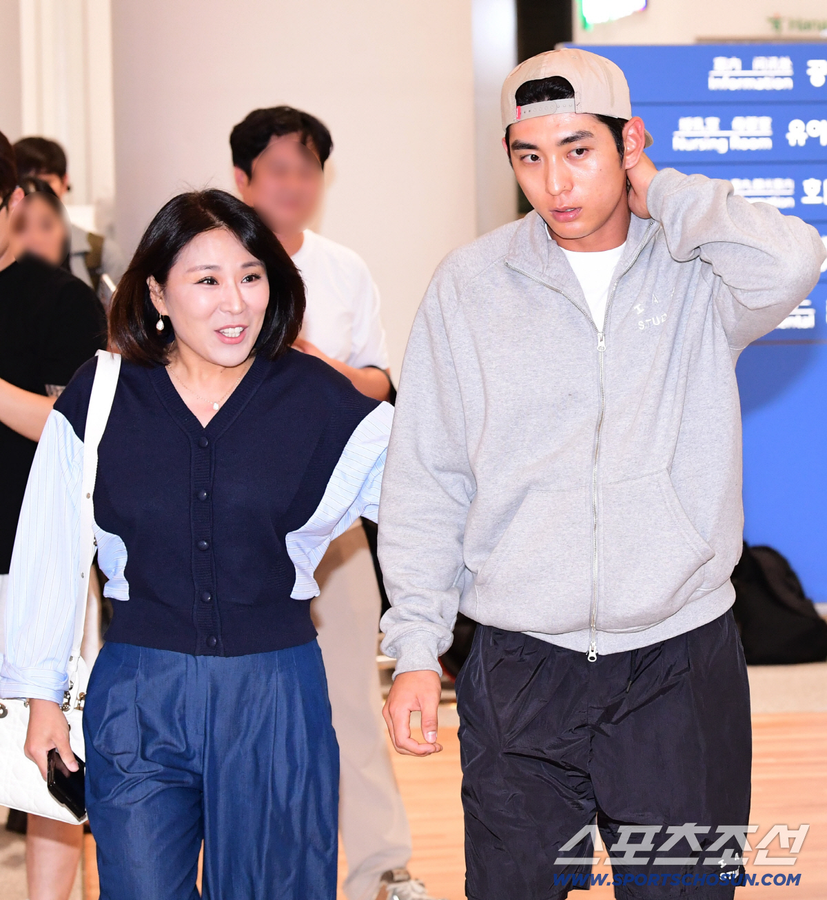 이정후 '우승 감독' 못 만난다, 후보서도 완전 배제돼...그럼 누가? …