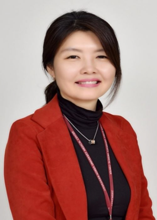 시장에서 쓰러진 여성 심폐소생술로 살린 병원 직원…"누구라도 그렇게 했을…