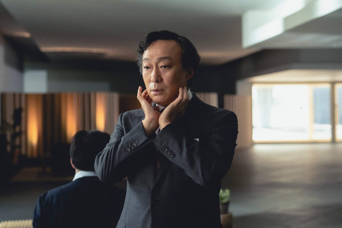 이성민, '어쩔수가없다'→'보스'까지..진정한 극장가 추남(秋男)