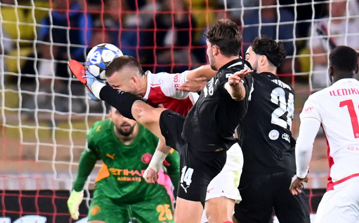 "다이어 살아있네" 이게 PK 라고? 맨시티 울린 '천금 동점골'…과르디올라 "먼저 볼 터치했잖아" 폭발