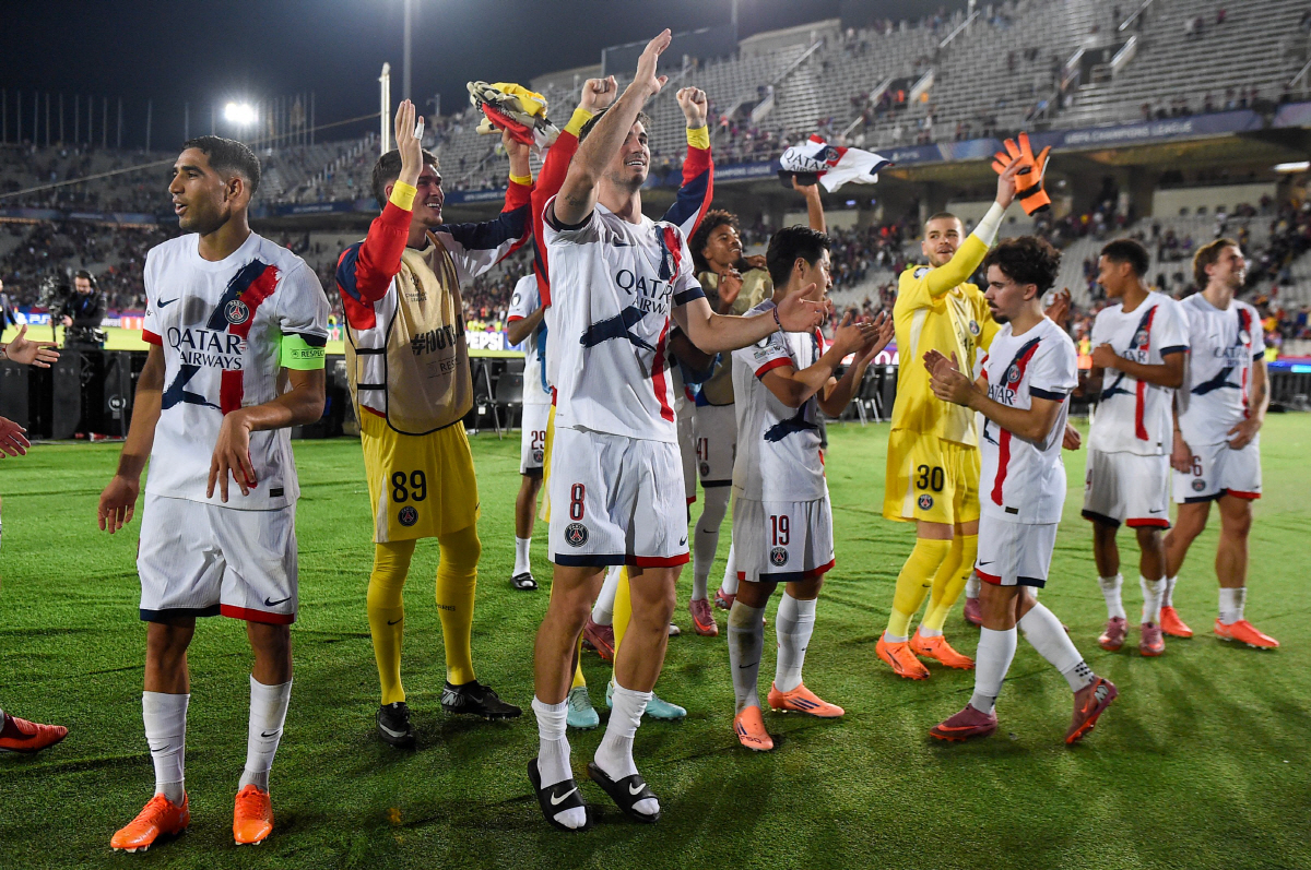 '천재' 이강인을 에워싼 7명의 바르셀로나 선수들…길이 남을 '축신짤' …