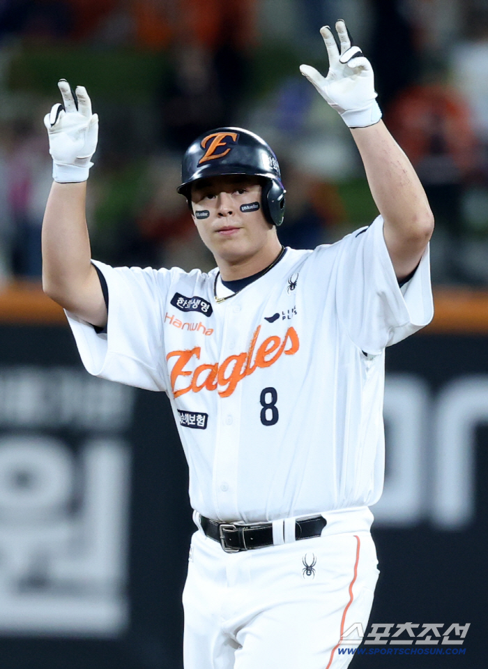 '2위 확정' 한화, KT전 라인업 떴다 → 노시환은 나온다! 류현진 말소, 채은성 문현빈 손아섭 리베라토 제외