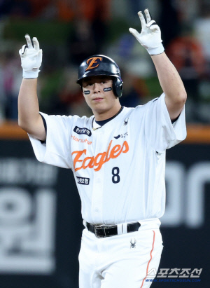 '2위 확정' 한화, KT전 라인업 떴다 → 노시환은 나온다! 류현진 말소, 채은성 문현빈 손아섭 리베라토 제외