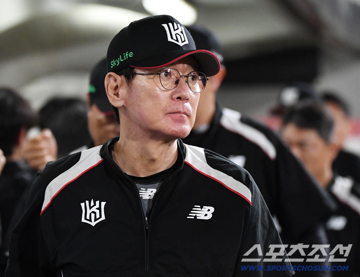 '스퀴즈 실패 → 3루 귀루 실패 → 2루 귀루 실패' 혼돈의 창조병살,…