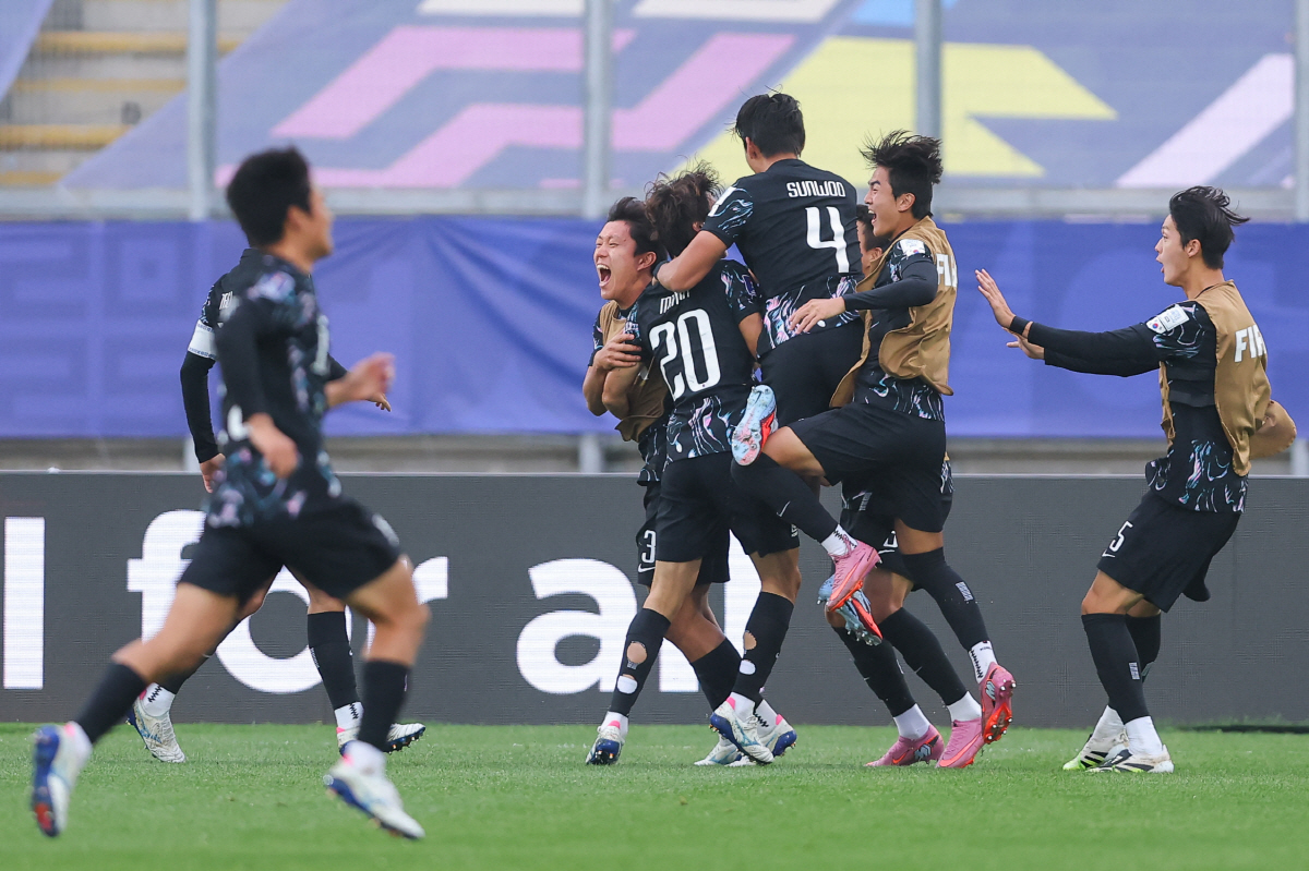 [U-20 월드컵 리뷰]"'골넣는 수비수' 신민하가 해냈다!" 이창원호,…