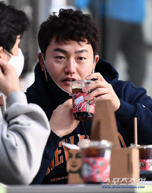 '메이저리그 커리어 종료 → 부상으로 군 전역' 36세에 KBO 신인? 현실적 가능할까