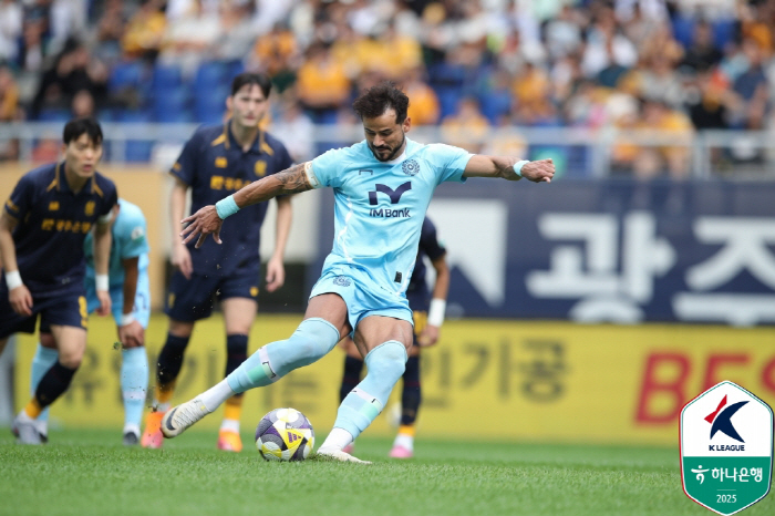 [K리그1 리뷰]'2-0→2-2→3-2' 세징야의 대구 미쳤다, 'PK …
