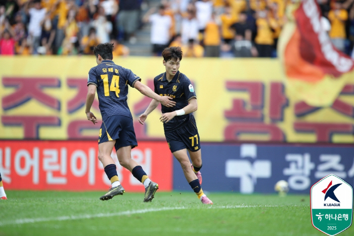 [K리그1 리뷰]'2-0→2-2→3-2' 세징야의 대구 미쳤다, 'PK …