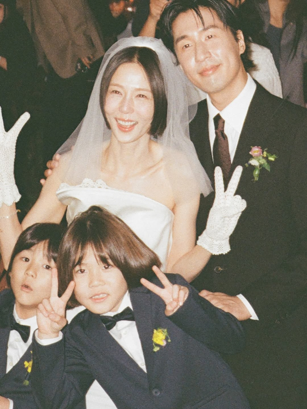 김나영♥마이큐, 결혼식 현장..두 아들과 나란히 "발맞추어 걸어갑니다" …
