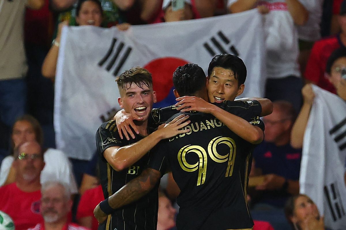 손흥민, '킹메이커' 변신! '4경기 8골' 부앙가, MLS 이달의 선수…