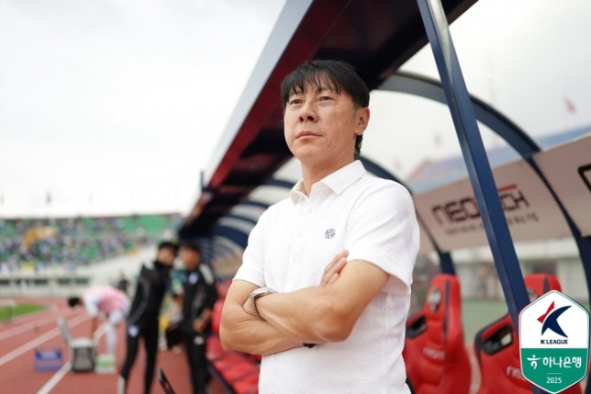 '이러다 강등?' 울산, '이동경 10-10 가입' 김천에 0-3 완패 …