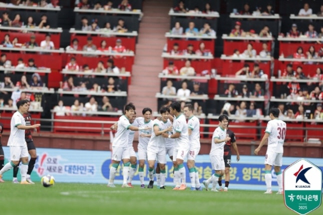 '이러다 강등?' 울산, '이동경 10-10 가입' 김천에 0-3 완패 …