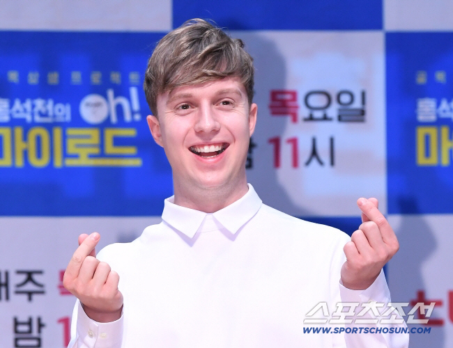 '벨기에 출신' 줄리안, 5살 연하 ♥비연예인과 11월 결혼…사회는 김숙…