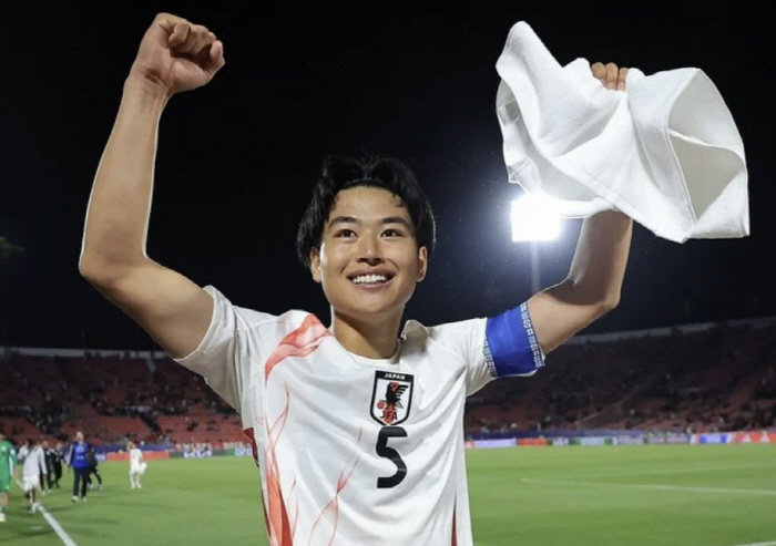 "韓 축구, 일본 덕분에 기적의 16강!" 승리와 함께 하늘 찌른 자신감…
