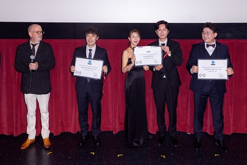 배우 김민종 스크린 복귀작 '피렌체' 할리우드 영화제 3관왕