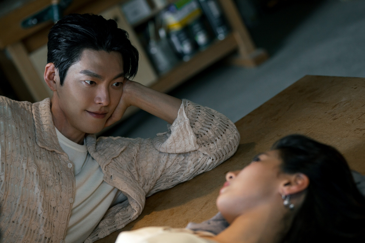 김우빈·수지 일 냈다..‘다 이루어질지니’ 10개국 1위→글로벌TV쇼 3…