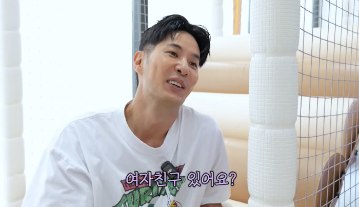 김지석♥이주명 왼손 약지 커플링 포착…‘어떻게 알았어?’ 진땀