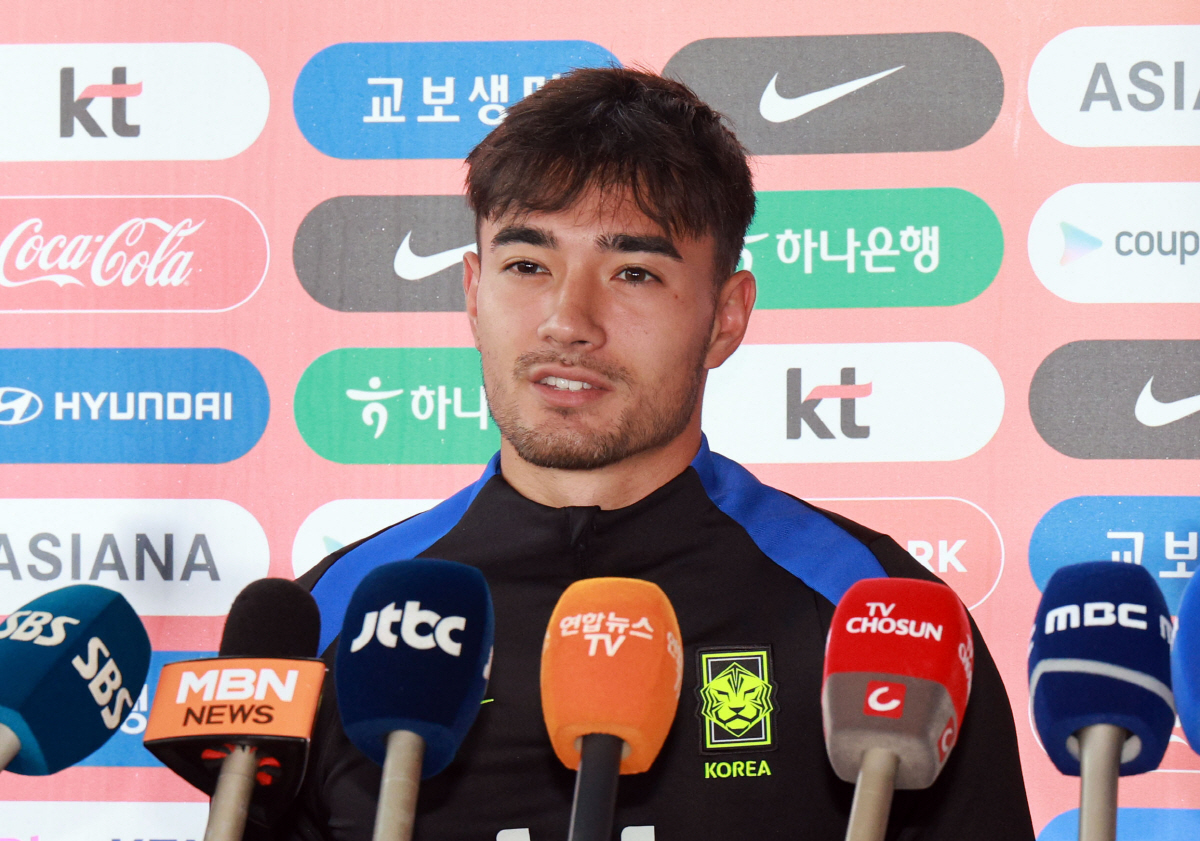 [현장인터뷰]'꼰대 문화 논란' 옌스 카스트로프 "韓 문화, 비판하려는 …