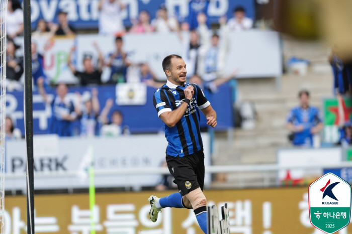 무고사 장군→이민혁 멍군...'격차는 여전히 10점!' 인천, 갈 길 바…
