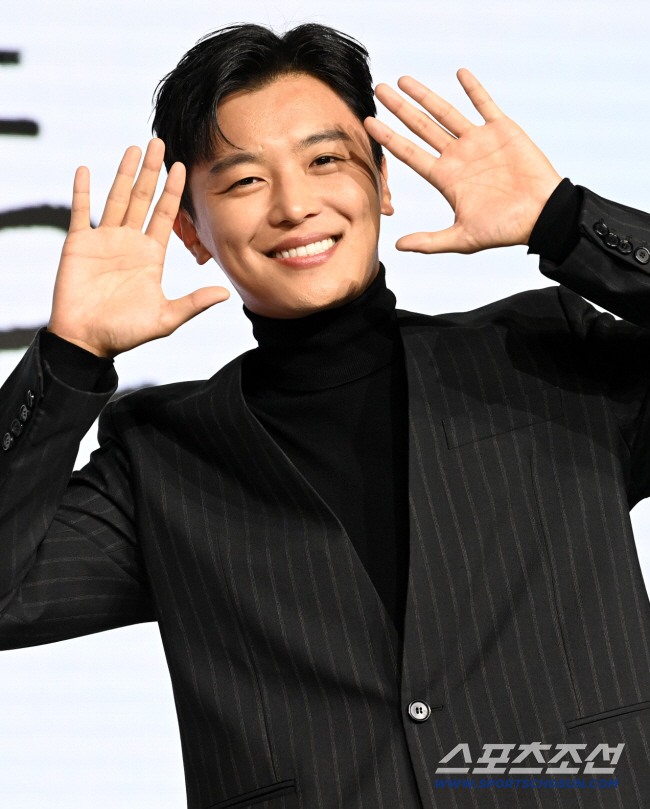 '41세 미혼' 연우진, 충격 고백했다…"나는 데이트 중독자"(맛총사)