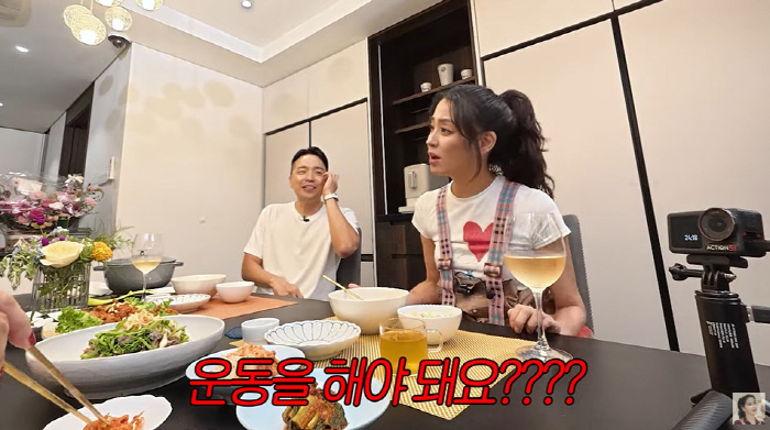 '50세' 한고은, 갱년기 증상 고백 "2kg찌고, 안 먹던 초콜릿 땡겨…