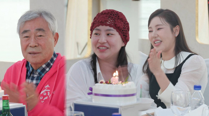 '5년 전 모친상' 조현아, "새아버지 성씨 따라 개명 결심"...진짜 가족이었다 (미우새)