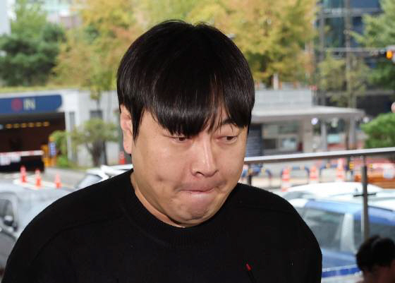 '불법도박·음주운전' 이진호 여자친구, 자택서 숨진 채 발견[SC이슈]