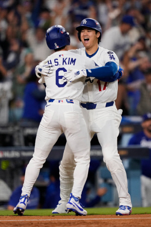 '5푼6리' 오타니 충격적인 타율→김혜성 홈 밟자 이렇게 기뻐할 수가...