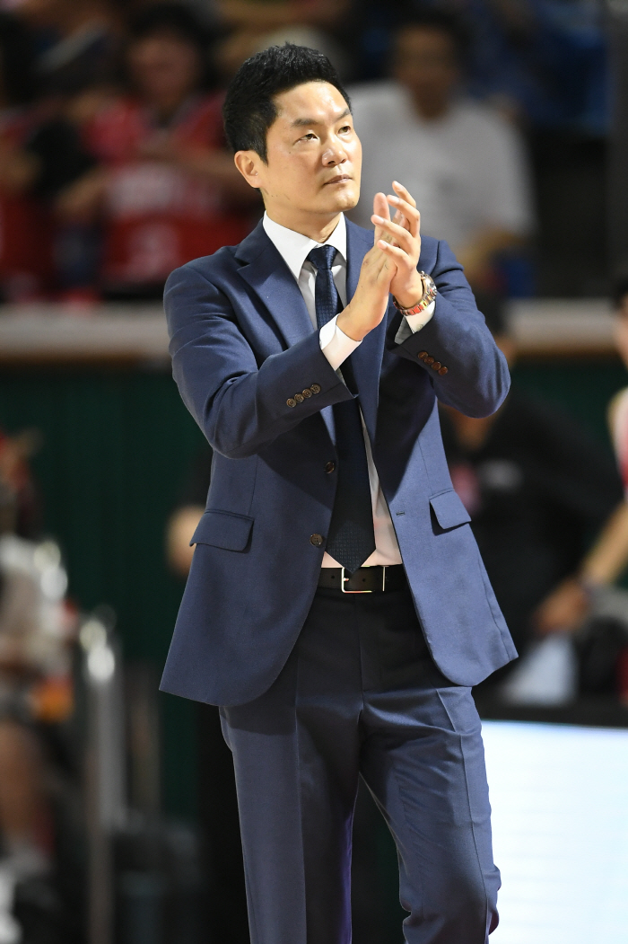 [공식발표]전희철 감독-조상현 코치, 남자농구 대표팀 '임시 지도자 체제' 가동