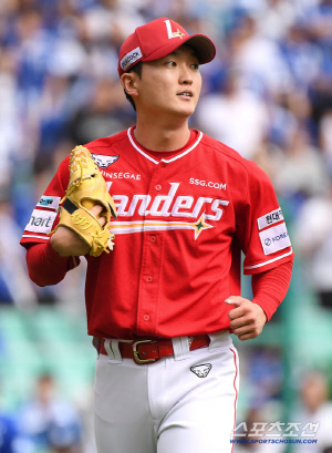 '초대박 KBO 최초!' SSG 김건우, 경기 시작 후 KKKKKK 신기록[준PO 현장]