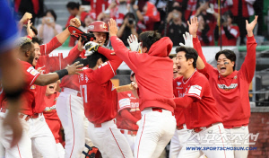 2년전 SSG를 울렸던 남자가 끝내기 홈런을 선물했다 