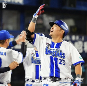 '가을 DNA' 깨웠다, 신들린듯 2홈런 포함 4안타 3타점, 에이스는 7이닝 무실점 완벽투[민창기의 일본야구]