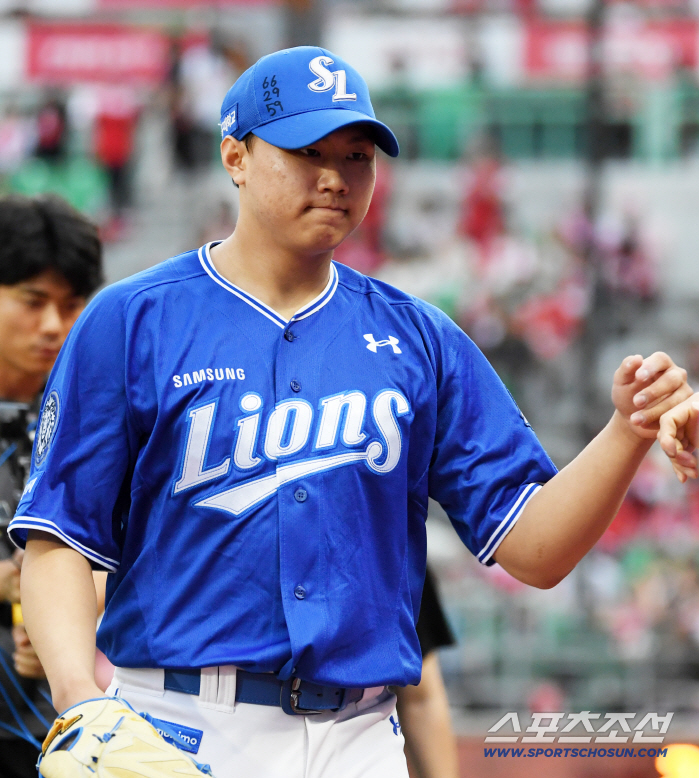 'KS MVP'→'2G 연속 홈런타자' 모두 '3구 삼진' 압도…신인 맞아? PS 공기도 이겨낸 배짱