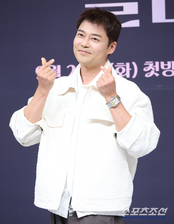 '47세' 전현무, 이라크서 '결혼' 제안 받았다 "이라크에서 먹히는 얼굴"('사당귀')