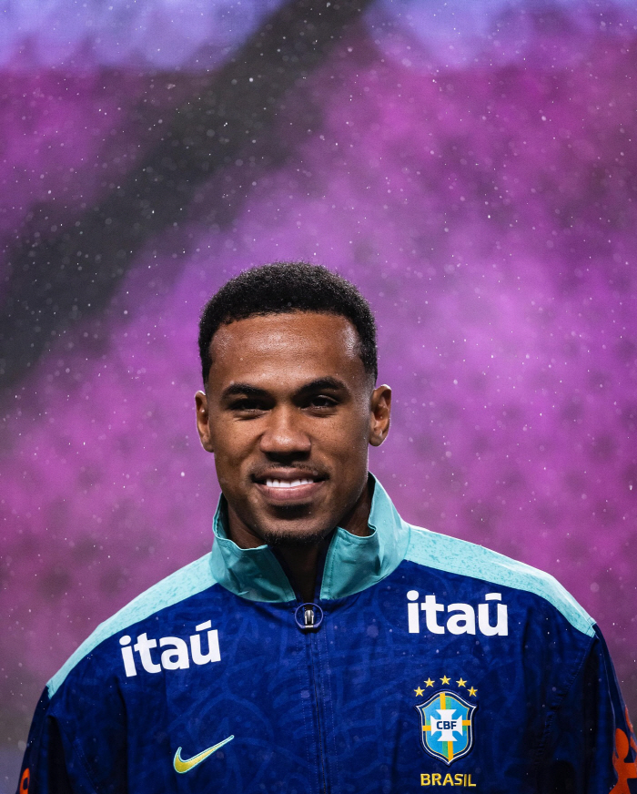 "손흥민 완전히 제압 완료!" 토트넘 레전드 쏘니 조롱했다...韓 무득점 '꽁꽁'→완벽 차단 수비수, "SNS로 SON 상대 승리 즐겨"