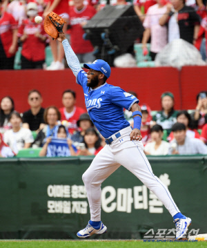 삼성 정말 이재현 실책 탓에 졌나 → '국민유격수' 박진만 감독은 왜 이재현을 옹호했을까