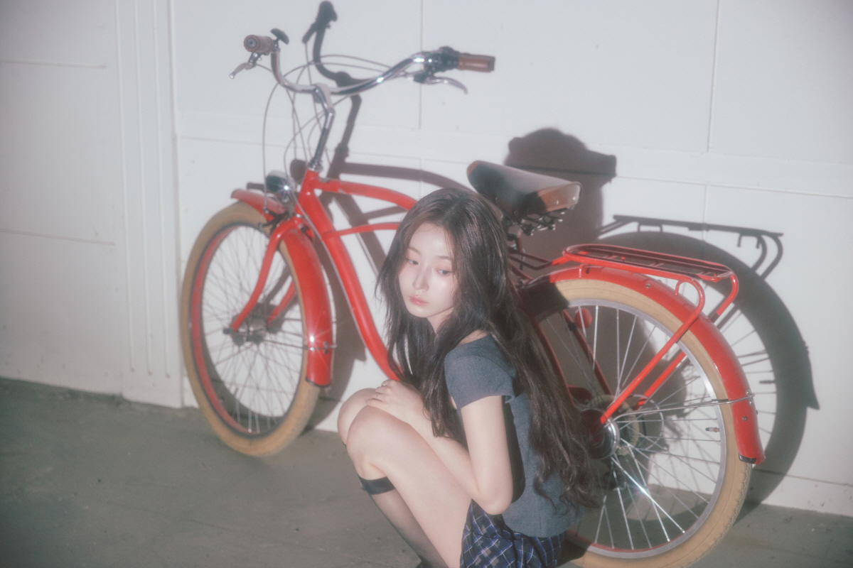 "도대체 어디까지 성장할 것인가?"…엔믹스가 소개하는 정규 1집 '블루 …