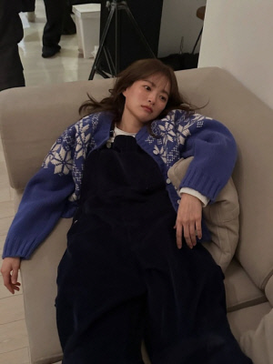 ‘마이유스’ 천우희, 30대 나이 무색한 청초 미모…가을 감성 물씬