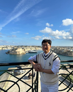 '알쓸신잡' 김상욱 교수, 한밤중 중환자실行…심근경색 직전 긴급 입원[전문]