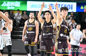 23R 골밑 마레이 3P 5개 외곽 유기상. LG, KT 완파. '절대 기준점' LG, 왜 '양날의 검' KT가 통과하지 못했나