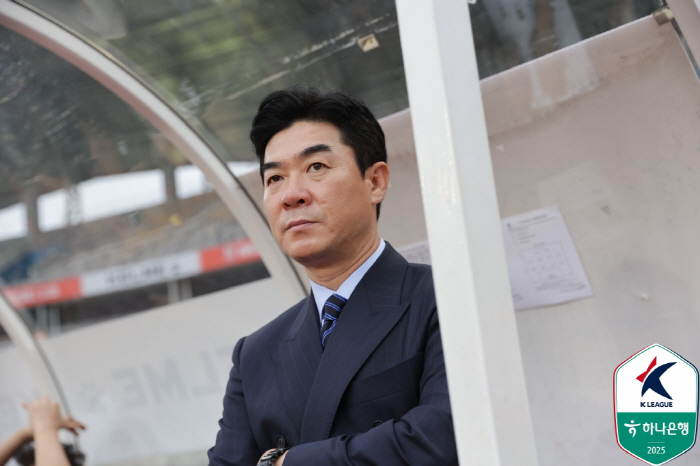 "선수들 많이 지쳐...해야 할 것에 집중" 전경준 감독의 각오→"두 번 졌으니, 한 번은 이기자고 했다" 윤정환 감독의 의지 [현장인터뷰]