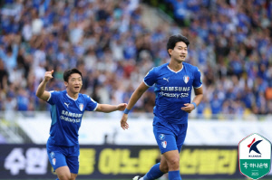 '천안에 5-0 대승' 2위 수성한 수원, 부산 꺾고 3위 탈환한 부천, 5위 복귀한 이랜드[K리그2 종합]