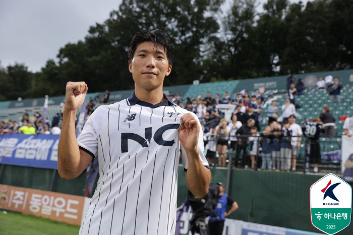 '천안에 5-0 대승' 2위 수성한 수원, 부산 꺾고 3위 탈환한 부천,…