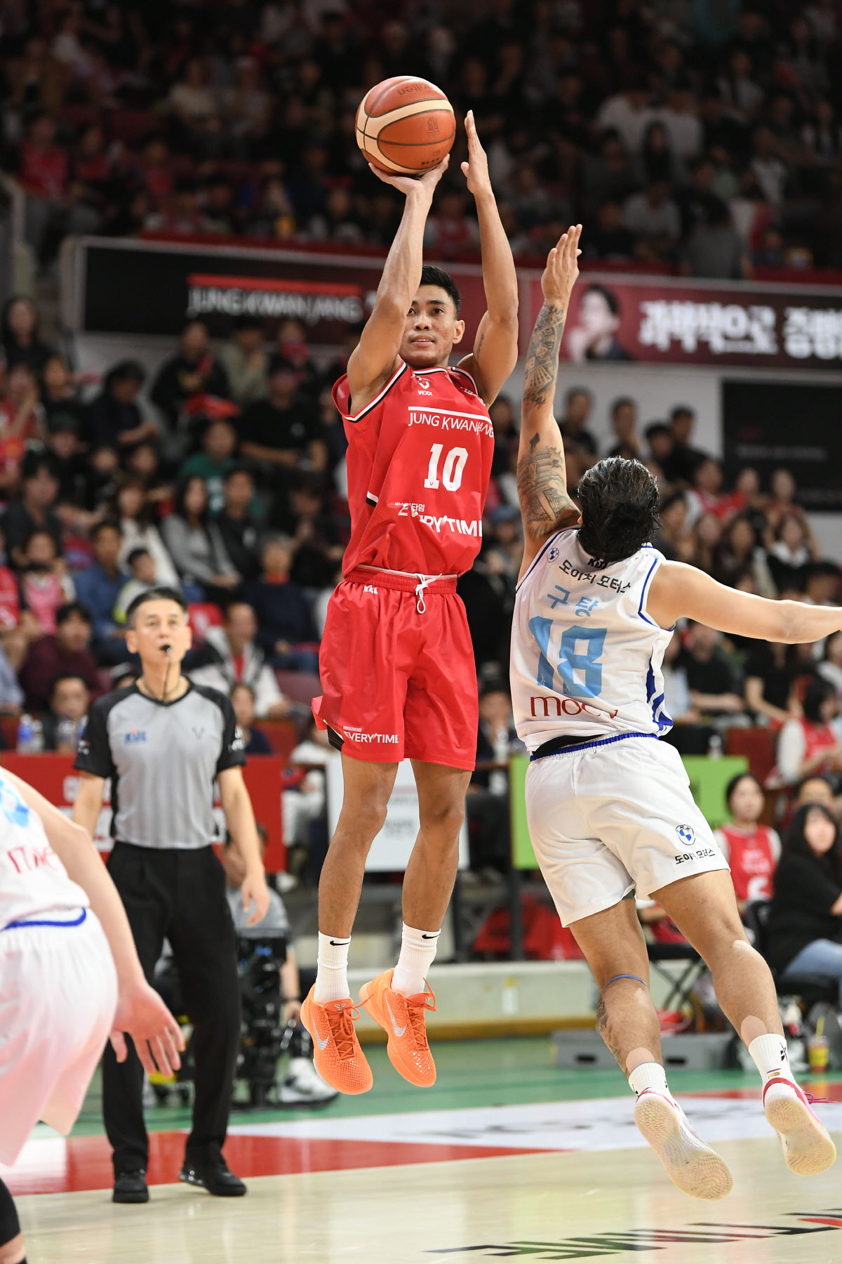 [KBL 리뷰] 서울 삼성, 정관장에 진땀승 5할 승률 복귀…80-83으…