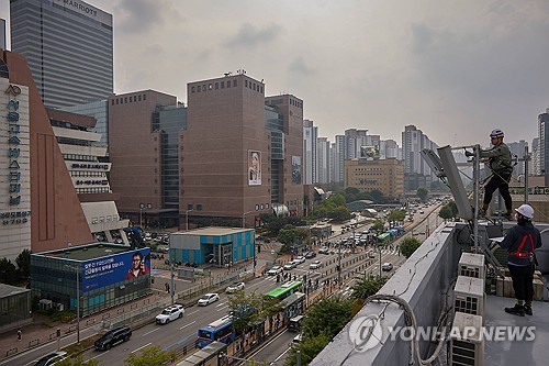하나증권 "SKT, 배당 불확실성으로 일시적 수급이탈 우려"
