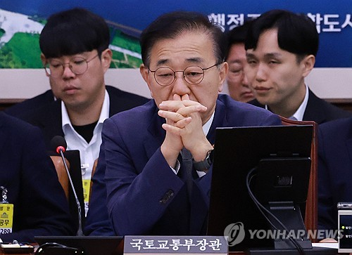 김윤덕 국토장관 "규제지역 확대 불가피…세부 검토 진행중"