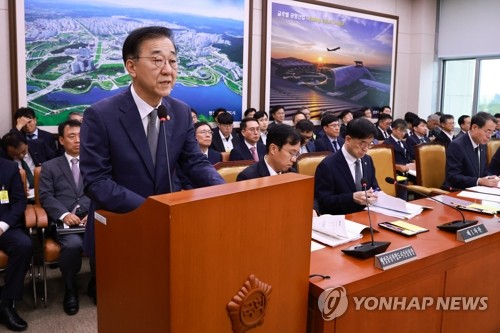 김윤덕 국토장관 "제주항공 참사 중간보고서 발표 앞당길 것"