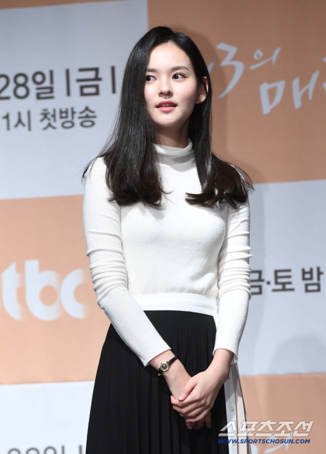 [공식] '정년이'·'나완비' 김윤혜, 10월의 신부된다…"예비신랑은 비…
