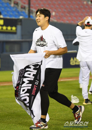 '2023 KS 유일한 미등판→2024 프리미어12 부상 낙마' 11승 왼손 에이스의 2년 맺힌 恨, 2025년에 다 푼다. '한국시리즈→국대→내년 개막전 선발' 시나리오 작성중